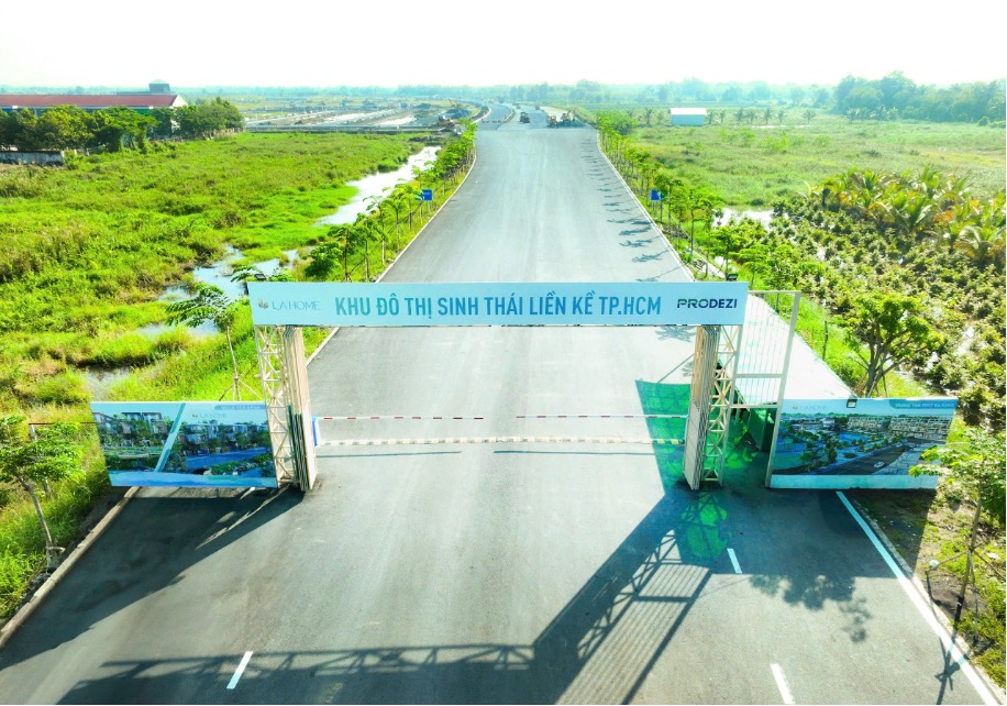 Đại lộ Lương Hòa Bình Chánh lộ giới 60m hiện tại, giúp kết nối LA Home đến TPHCM chỉ từ 5 phút